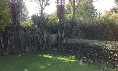 SE VENDE CASA EN Privada Portón de las Flores, Lomas Country Club, Miguel Hidalgo, Huixquilucan, México, 52779, MEX