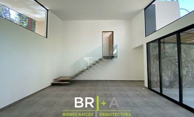 Hermosa casa moderna en Avándaro.