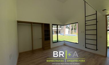 Hermosa casa moderna en Avándaro.