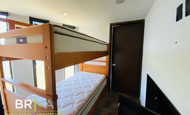 Casa en venta con vista espectacular al lago.