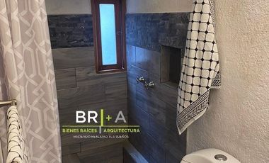 Casa en renta con excelente ubicación
