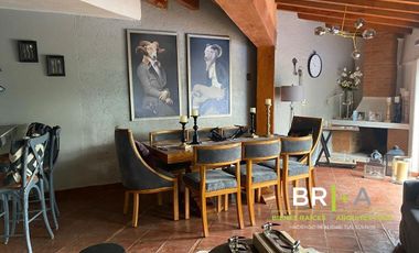 Casa en renta con excelente ubicación
