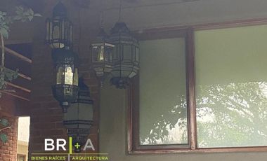 Casa en renta con excelente ubicación