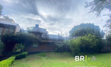 Casa en renta con excelente ubicación