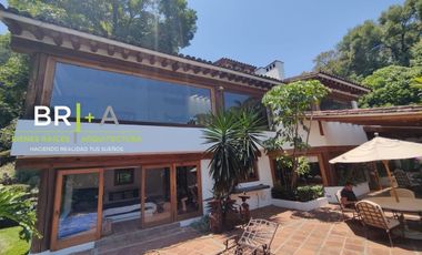 Excelente propiedad con acceso al lago en zona de Avándaro.