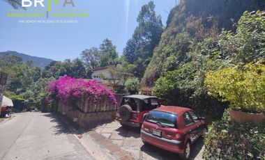 Excelente propiedad con acceso al lago en zona de Avándaro.