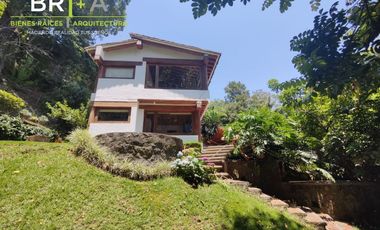 Excelente propiedad con acceso al lago en zona de Avándaro.