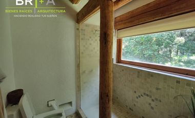 Excelente propiedad con acceso al lago en zona de Avándaro.