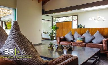 Casa en venta con acceso al lago en La Peña.