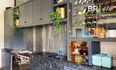 Casa en venta con acceso al lago en La Peña.