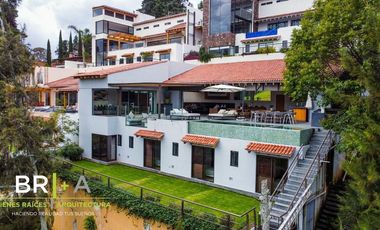 Casa en venta con acceso al lago en La Peña.