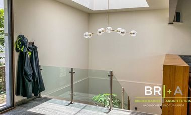 Casa en venta con acceso al lago en La Peña.