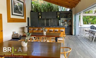 Casa en venta con acceso al lago en La Peña.