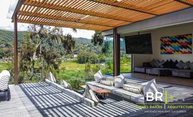 Casa en venta con acceso al lago en La Peña.