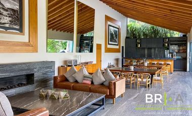 Casa en venta con acceso al lago en La Peña.