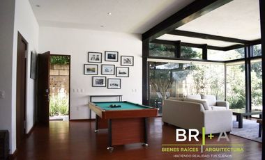 Casa en exclusivo condominio en la Peña  con acceso y vista al lago.