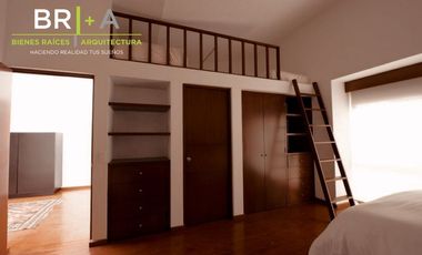 Casa en exclusivo condominio en la Peña  con acceso y vista al lago.