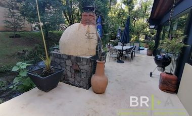 Casa rodeada de hermosas vistas y con río en el Club de Golf Avándaro