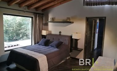 Casa rodeada de hermosas vistas y con río en el Club de Golf Avándaro