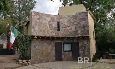 Casa rodeada de hermosas vistas y con río en el Club de Golf Avándaro
