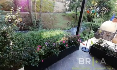 Casa rodeada de hermosas vistas y con río en el Club de Golf Avándaro