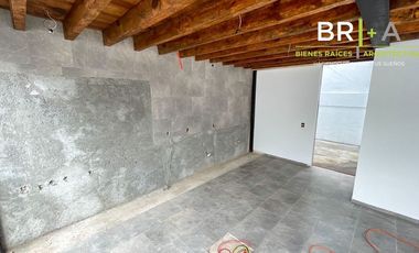 Casa en venta dentro de fraccionamiento con amenidades en Avándaro