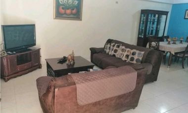 Alquiler de Casa Amoblada en Colinas de Cerro Viento. Cod- J259
