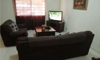Alquiler de Casa Amoblada en Colinas de Cerro Viento. Cod- J259