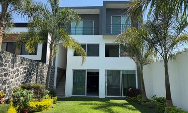 Casa en Fraccionamiento en Brisas Temixco - ITI-2092-Fr