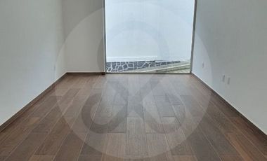 Casa en condominio en venta en Lomas Quebradas