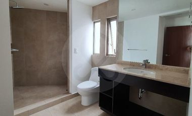Casa en condominio en venta en Lomas Quebradas