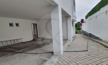 Casa en condominio en venta en Lomas Quebradas