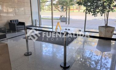 Oficina en Venta en Av. Andrés Bello con Padre Mariano