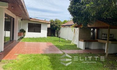Casa en Venta en (SLV 13.459) VILLA LOS JARDINES