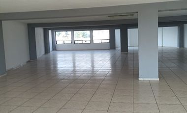 Renta edificio con excelente ubicación 4 pisos,  todo o por piso