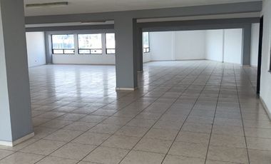 Renta edificio con excelente ubicación 4 pisos,  todo o por piso
