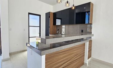 CASA EN VENTA EN COMALA, 2 RECÁMARAS, 2 BAÑOS COMPLETOS.