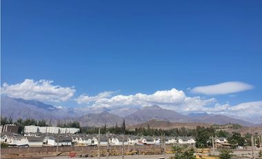 Venta depto 3D1B con estacionamiento en condominio Los Andes