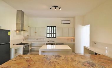 Exclusiva Residencia en Playa Azul, Michoacán – Un Paraíso Frente al Mar