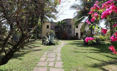 Exclusiva Residencia en Playa Azul, Michoacán – Un Paraíso Frente al Mar