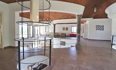 Exclusiva Residencia en Playa Azul, Michoacán – Un Paraíso Frente al Mar