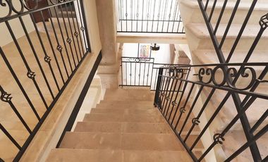 CASA EN VENTA EN PÁTZCUARO, ZONA CENTRO.