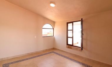 CASA EN VENTA EN PÁTZCUARO, ZONA CENTRO.