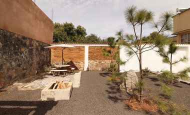 CASA EN VENTA EN PÁTZCUARO, ZONA CENTRO.