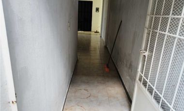 CASA DE BELLA ARQUITECTURA EN COL. COPOYA