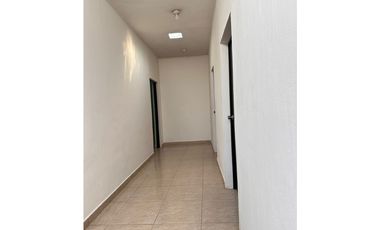 CASA DE BELLA ARQUITECTURA EN COL. COPOYA