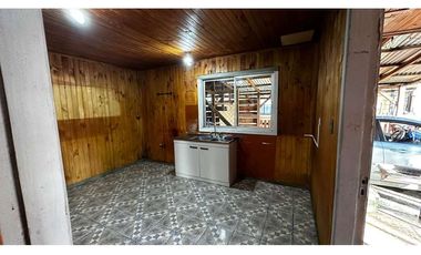 Vendo Casa Central en pequeño condominio Río Bueno