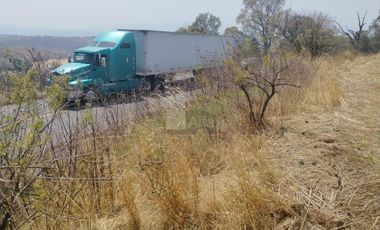 VENTA Y/O RENTA DE TERRENO PARA USO INDUSTRIAL O COMERCIAL A PIE DE CARRETERA