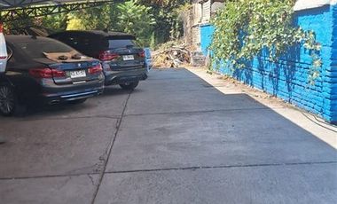 Local Comercial en Venta en Frente al Patio Bellavista, una cuadra de Pio Nono/ Escuela de Derecho Universidad de Chile