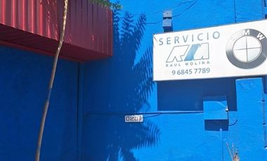 Local Comercial en Venta en Frente al Patio Bellavista, una cuadra de Pio Nono/ Escuela de Derecho Universidad de Chile